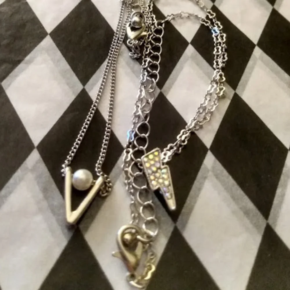 KOHL'S 2pc SET Silver Crystal Lightning Bolt + V Shape Pearl Girls Necklaces~NEW